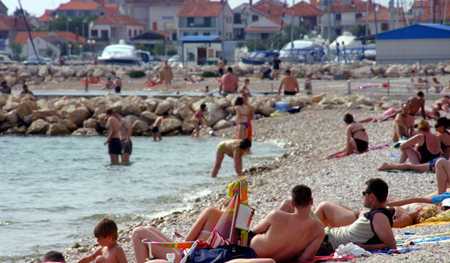 plaža – turisti