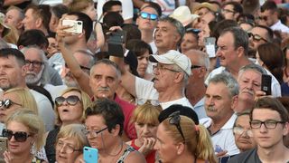 Split dostojanstveno na posljednju plovidbu ispratio legendu Olivera Dragojevića