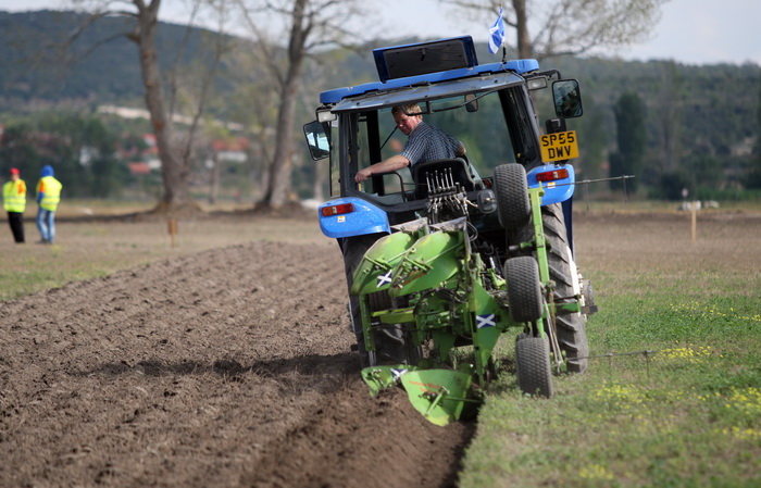 Jankolovica, Biograd, 150912. 
U Jankolovici kraj Biograda odrzan je drugi dan 59. Svjetskog prvenstva u oranju. Ovo natjecanje u oranju odrzava se od 1953. godine, a Hrvatska se ukljucila 2005. godine.
Na fotografiji: skotski natjecatelj Andrew Mitchell.