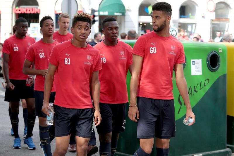 Legendarni Thierry Henry i juniori FC Arsenala prošetali Zagrebom, Photo: Patrik Maček/PIXSELL Legendarni Thierry Henry i juniori FC Arsenala prošetali Zagrebom, Photo: Patrik Maček/PIXSELL