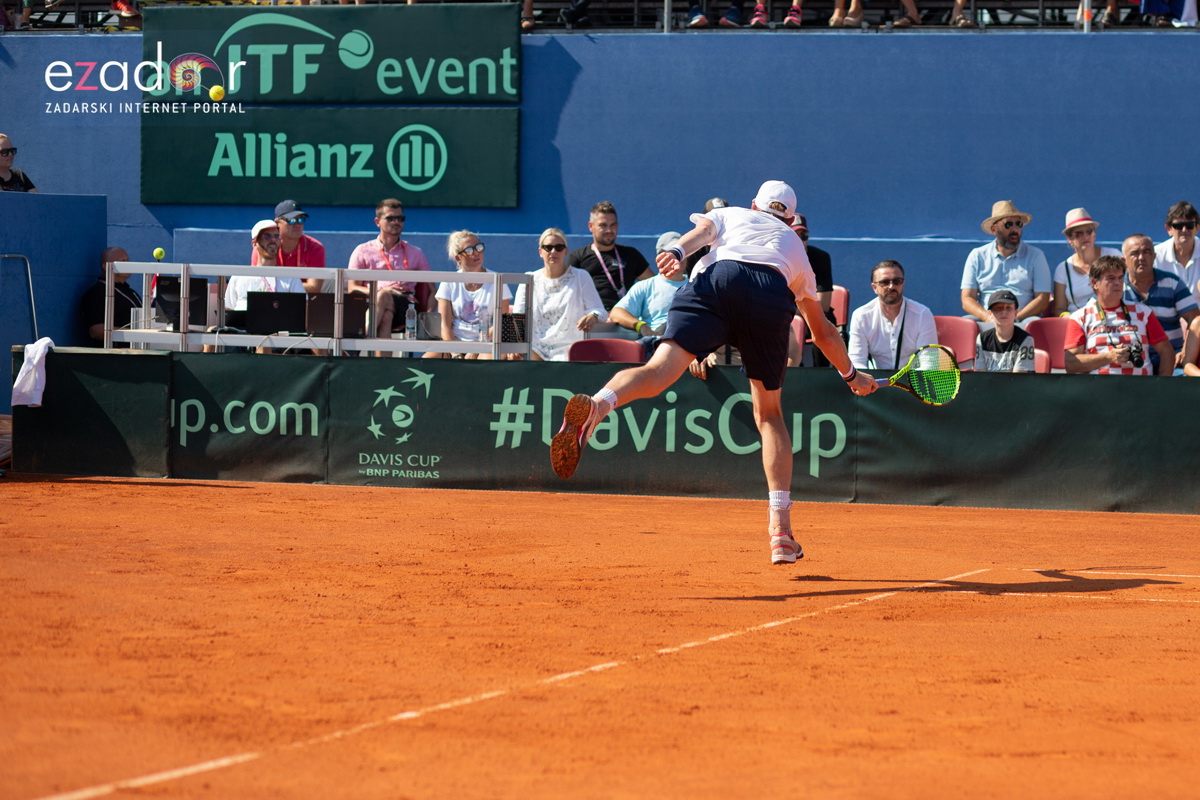 Davis Cup: Vruća navijačka atmosfera u meču Ćilića i Querreya