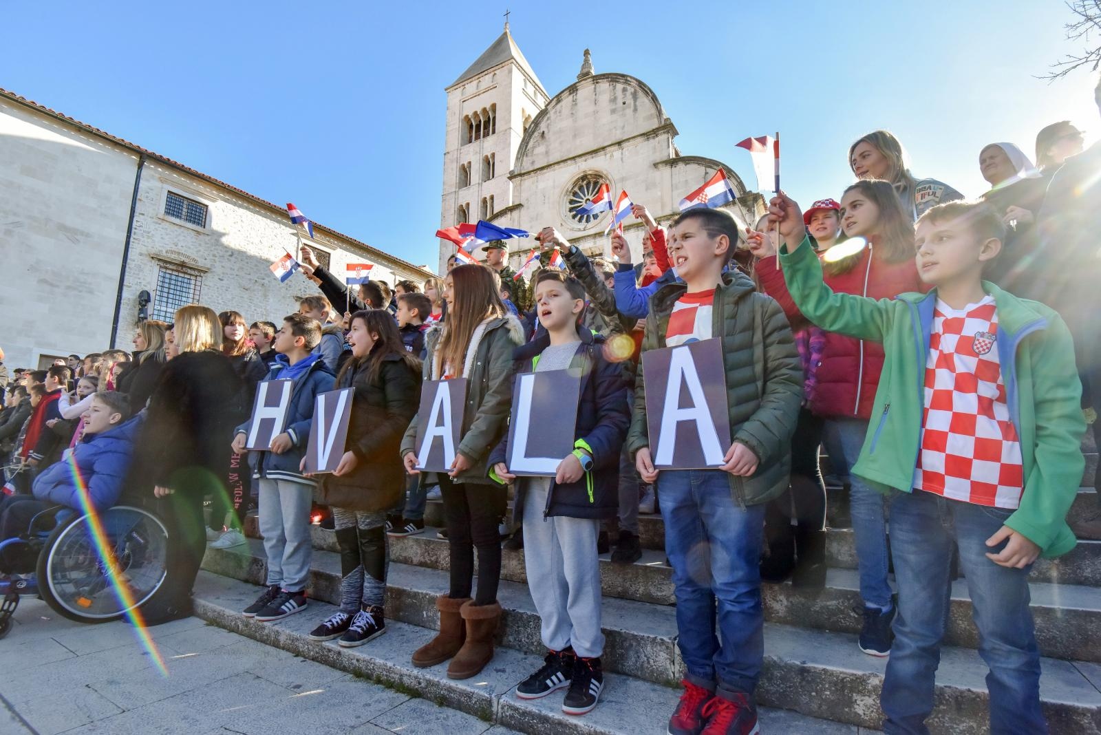 Mimohod ratnih postrojbi u Zadru