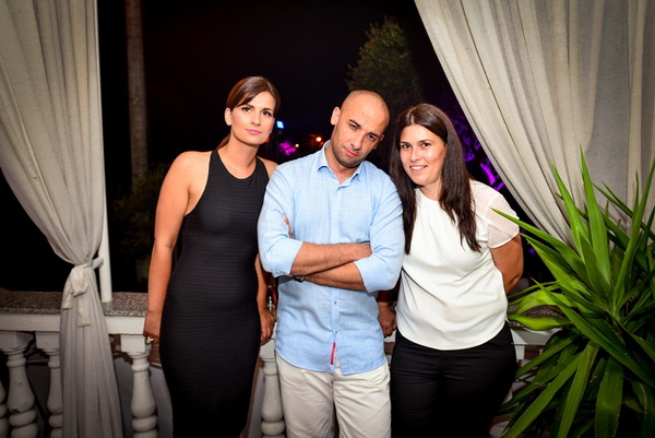 Odlična zabava u Noštromo i Vagabundo barovima na Viru