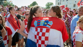 Navijačko ludilo u Zadru za vrijeme i nakon finala Svjetskog prvenstva Navijačko ludilo u Zadru za vrijeme i nakon finala Svjetskog prvenstva