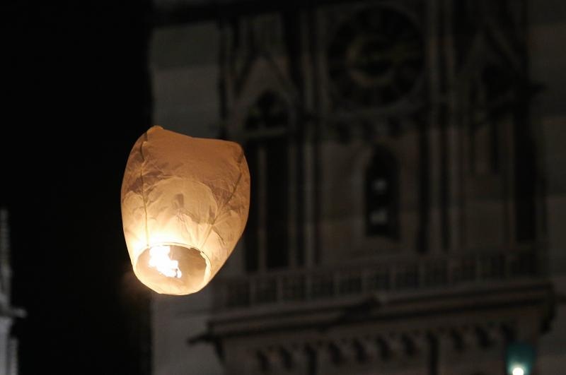 Na tržnici Dolac održan je peti performans Kapulica & Lampioni.  Foto: PIXSELL