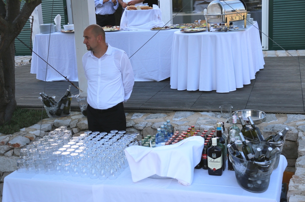 Delegacija Južnomoravske regije u posjeti otoku Viru Delegacija Južnomoravske regije u posjeti otoku Viru