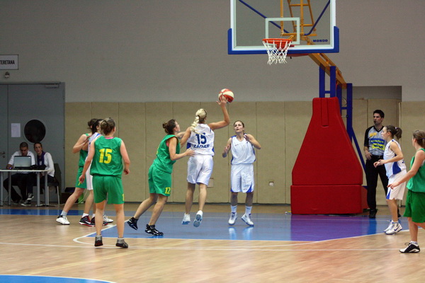 a-1 liga zene: ZKK Zadar – ZKK Tresnjevka 83-46, Foto: Mladen Malik