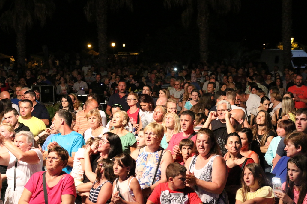 Virsko ljeto 2017: Gazde raspjevale i rasplesale Vir Virsko ljeto 2017: Gazde raspjevale i rasplesale Vir