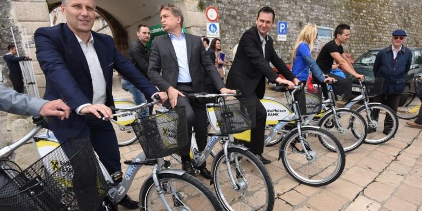 Od danas i Zadar ima nextbike sustav javnih bicikala. Na 4 lokacije moći će se iznajmiti ukupno 25 bicikala. Foto: Dino Stanin/PIXSELL
