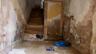 Obrovac: Poplava se polako povlači, stanovnici spašavaju stvari iz domova