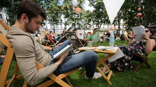 Ljetni ambijent Zagrebačkog mora knjiga privukao brojne posjetitelje