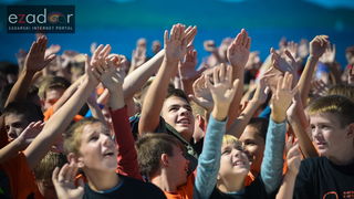 #ZDBT2017: Snimanje Milenijske fotografije košarkaške lopte na Pozdravu suncu #ZDBT2017: Snimanje Milenijske fotografije košarkaške lopte na Pozdravu suncu