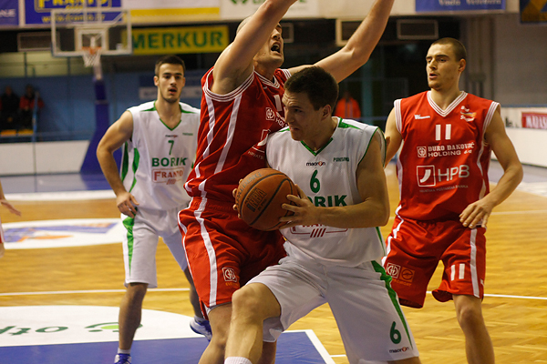 KK Borik-Puntamika – KK Svjetlost 67-75 (foto:Saša Čuka) KK Borik-Puntamika – KK Svjetlost 67-75 (foto:Saša Čuka)