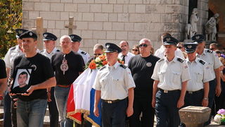 Posljednji ispraćaj zadarskog fotografa i umirovljenog satnika HV-a, Roberta Lerge na Gradskom groblju Zadar