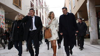 Image 1033335 (auto) Image 1033335 (auto)