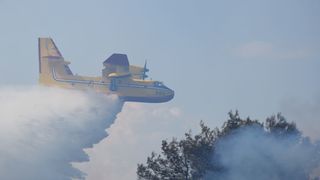 Zračne i kopnene snage gase požar kod Kožina Zračne i kopnene snage gase požar kod Kožina