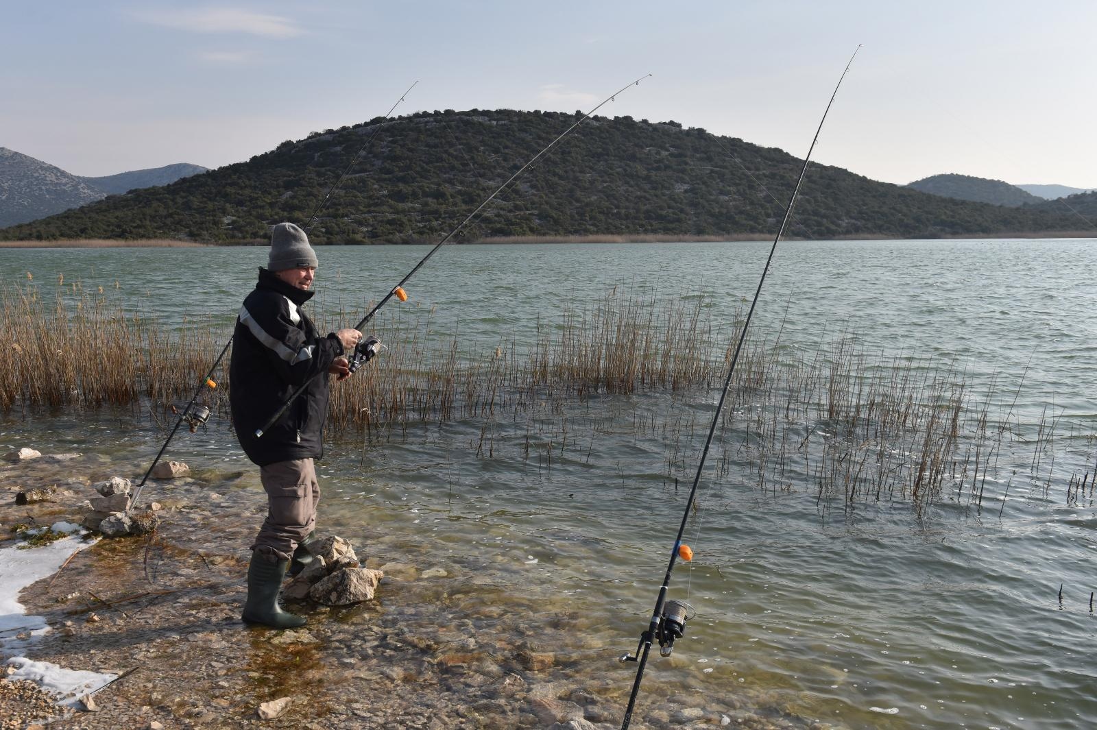 Nezapamćeno visoka razina vodostaja Vranskog jezera Nezapamćeno visoka razina vodostaja Vranskog jezera