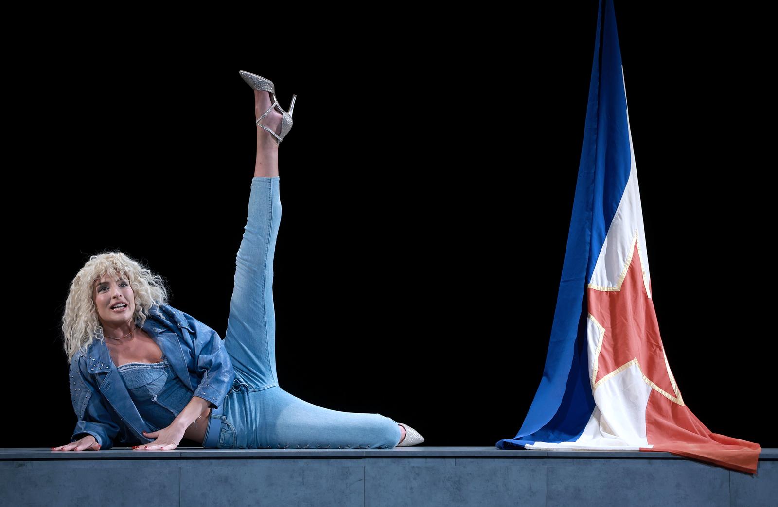 Predstava Lepa Brena Project u kazalištu Kerempuh Predstava Lepa Brena Project u kazalištu Kerempuh