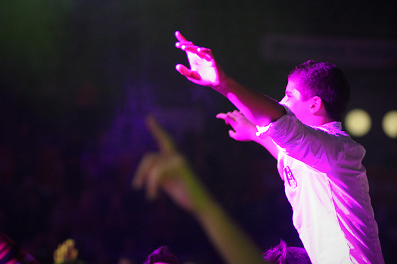 Karlovačko live 2012: Tony Cetinski na Višnjiku (foto:Saša Čuka) Karlovačko live 2012: Tony Cetinski na Višnjiku (foto:Saša Čuka)