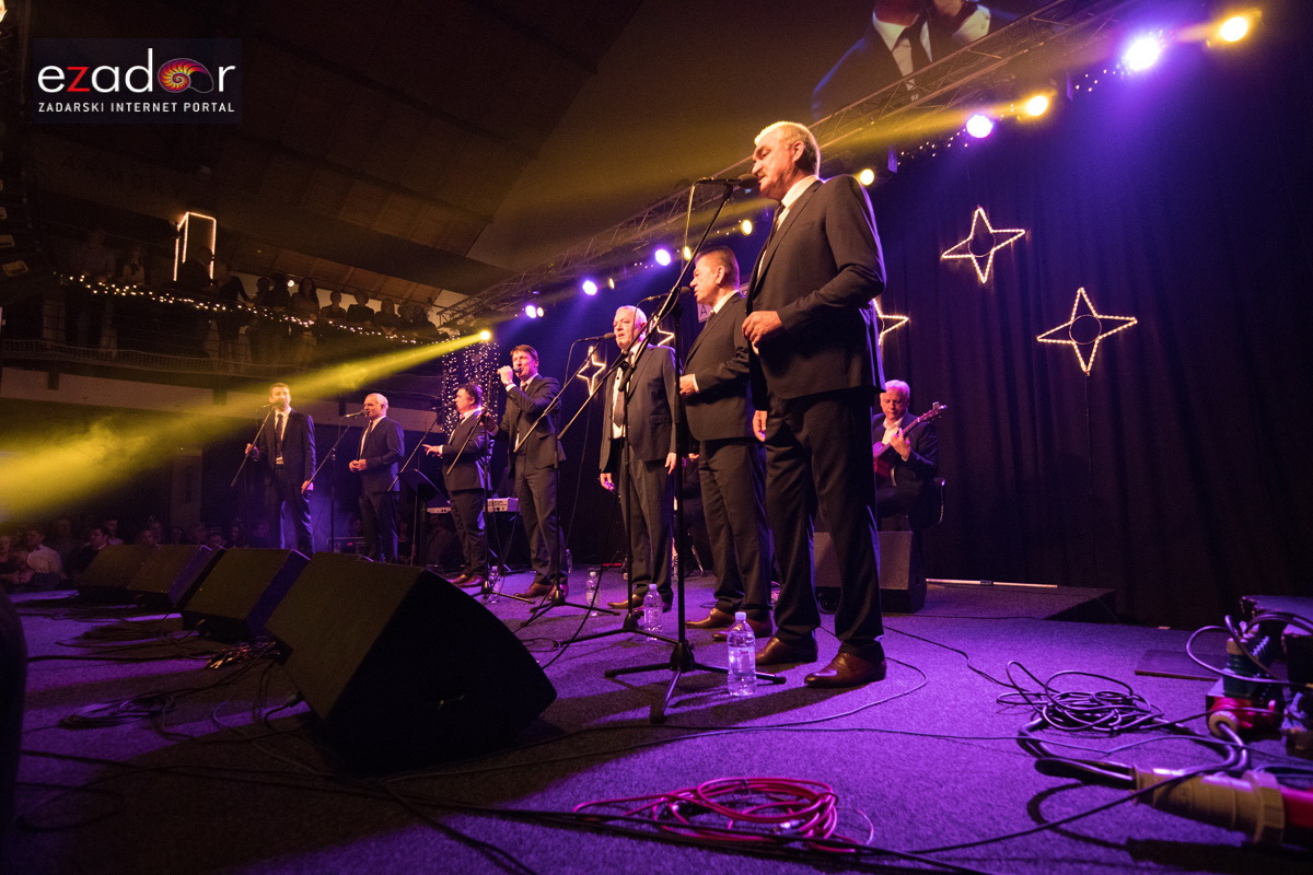 Tomislav Bralić i klapa Intrade @ Božić u Arsenalu
