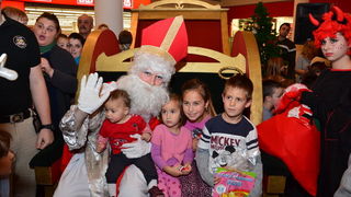 Supernova Zadar: Sveti Nikola i kamion Djeda mraza, Foto: Iva Perinčić Supernova Zadar: Sveti Nikola i kamion Djeda mraza, Foto: Iva Perinčić