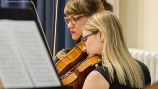 “Glazbena fantazija” Zadarskog komornog orkestra u Svečanoj dvorani Sveučilišta u Zadru. Solist Berislav Šipuš na klaviru, pod ravnanjem maestra Pavla Dešpalja “Glazbena fantazija” Zadarskog komornog orkestra u Svečanoj dvorani Sveučilišta u Zadru. Solist Berislav Šipuš na klaviru, pod ravnanjem maestra Pavla Dešpalja