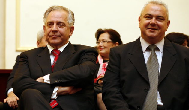 Zagreb, 140512.
Zupanijski sud na Zrinjevcu.
Nastavak sudjenja optuzenima u slucaju Fimi Media.
Na slici: Ivo Sanader, Ratko Macek. U pozadini Nevenka Jurak. 
Foto: Damjan Tadic / CROPIX