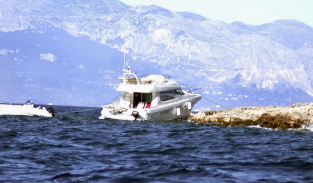 Nasukana jahta, Foto: Mirko Crncevic / EPEHA / CROPIX