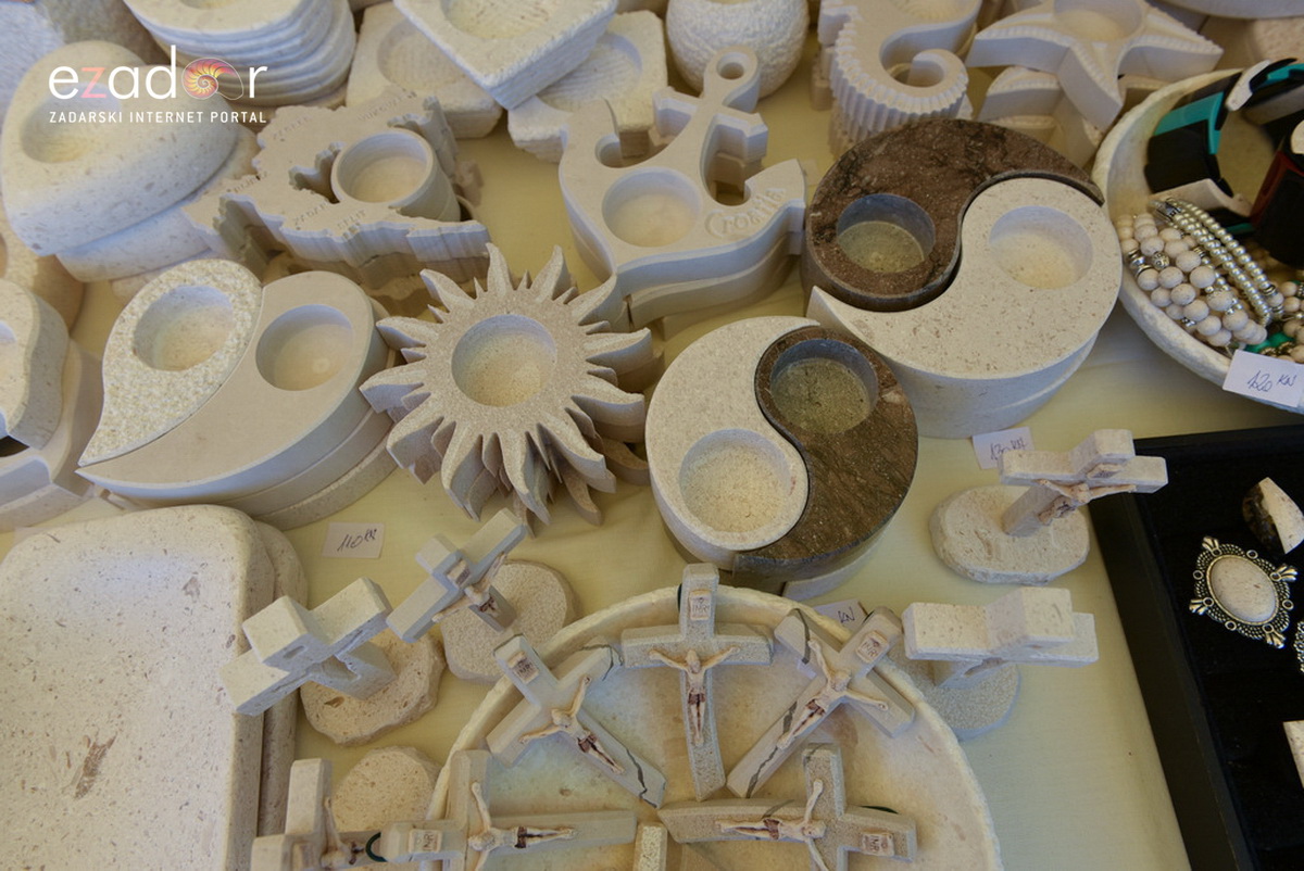 Svečano otvoren 18. Festival cvijeća Zadarske županije u Sv. Filip i Jakovu