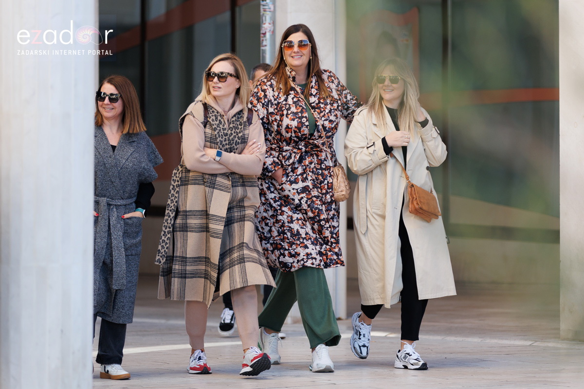 Đir po gradu, subotnja špica 18. studenog 2023. Đir po gradu, subotnja špica 18. studenog 2023.