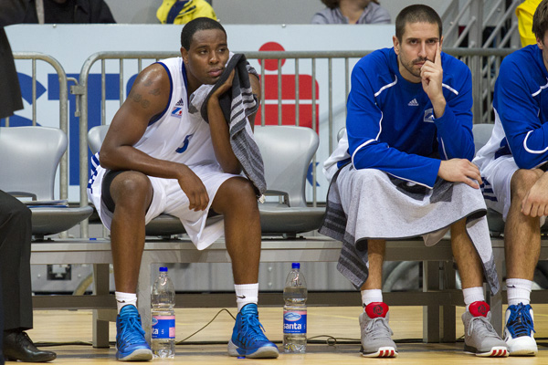 ABA liga: KK Zadar – Szolniki Olaj 71-67, Scoop Jardine i Toni Dijan. Foto: Kristijan Orlić