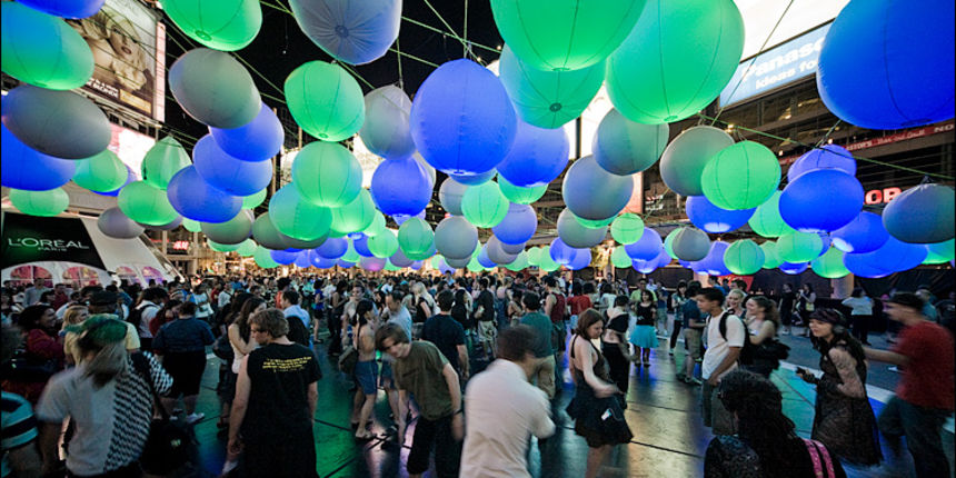 Silent Party 1 (Foto: compasswebworks.com)