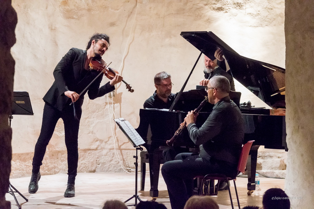 Synergia6 priredila spektakularan koncert  za kraj 57. Glazbenih večeri u Sv. Donatu