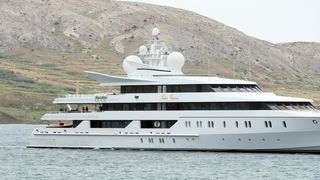 Metajna: Megajahta Indian Empress indijskog biznismena i političara Vijaya Mallye u Paškom zaljevu kod Metajne, Foto: Luka Stanzl/PIXSELL Metajna: Megajahta Indian Empress indijskog biznismena i političara Vijaya Mallye u Paškom zaljevu kod Metajne, Foto: Luka Stanzl/PIXSELL