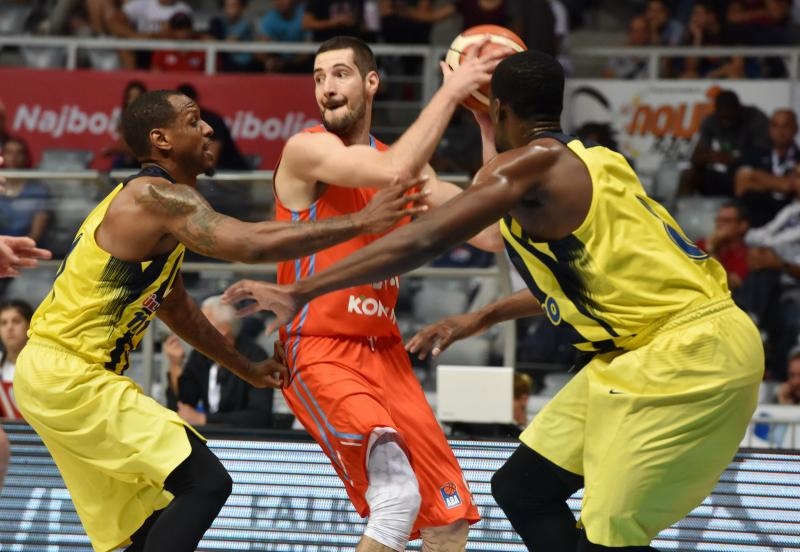 ZDBT 2016: KK Cedevita – Fenerbahce 77-88. Photo: Hrvoje Jelavić/PIXSELL ZDBT 2016: KK Cedevita – Fenerbahce 77-88. Photo: Hrvoje Jelavić/PIXSELL