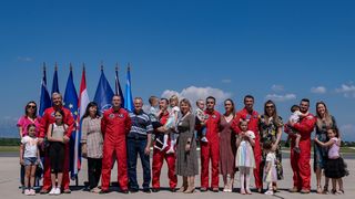 Krila Oluje predstavila novi letački program i dva nova člana