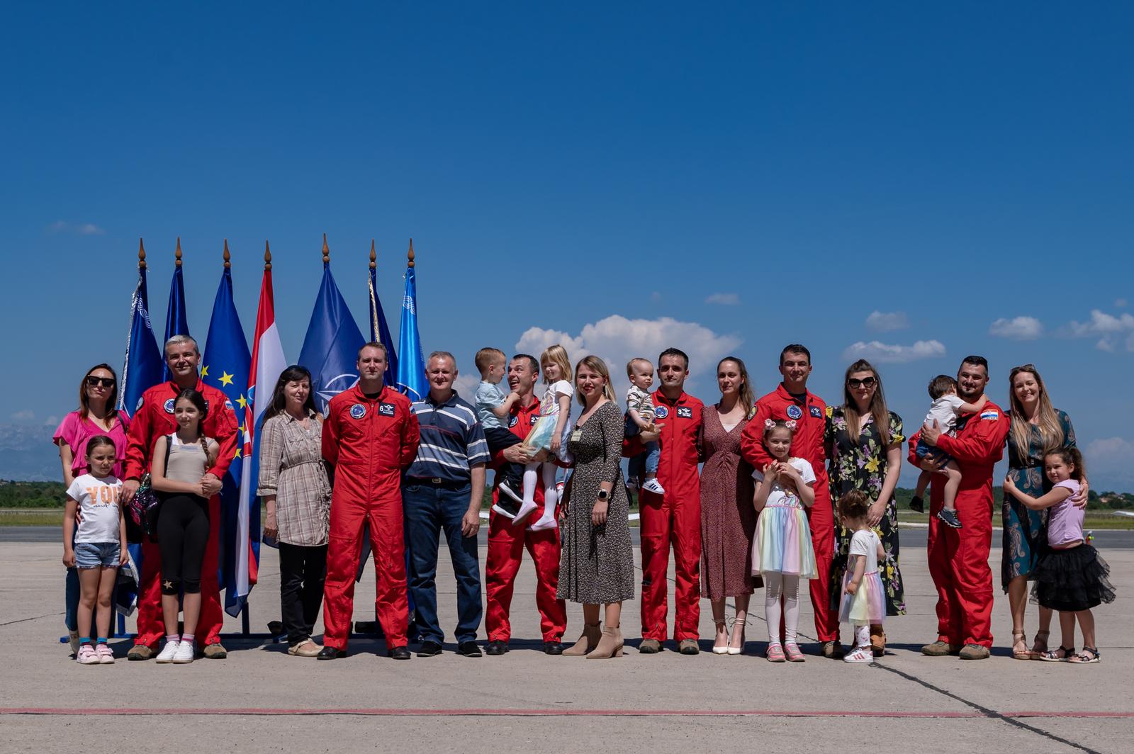 Krila Oluje predstavila novi letački program i dva nova člana