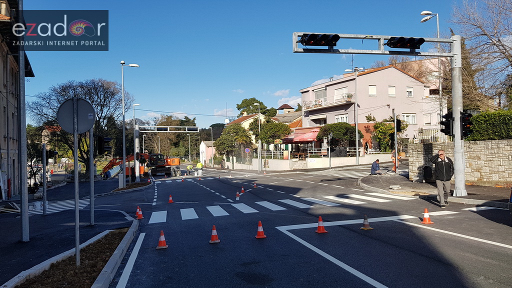 Završna faza radova na rekonstrukciji križanja u Vruljici Završna faza radova na rekonstrukciji križanja u Vruljici