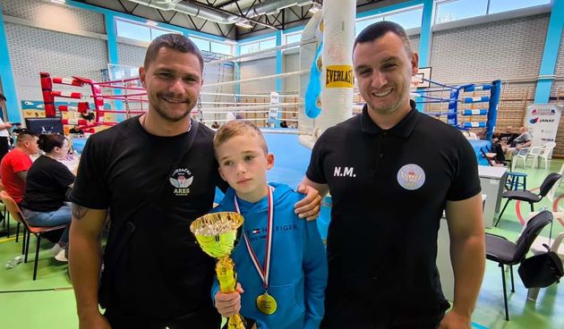 Viktor Dundov, BK Ares