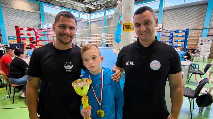 Viktor Dundov, BK Ares Viktor Dundov, BK Ares