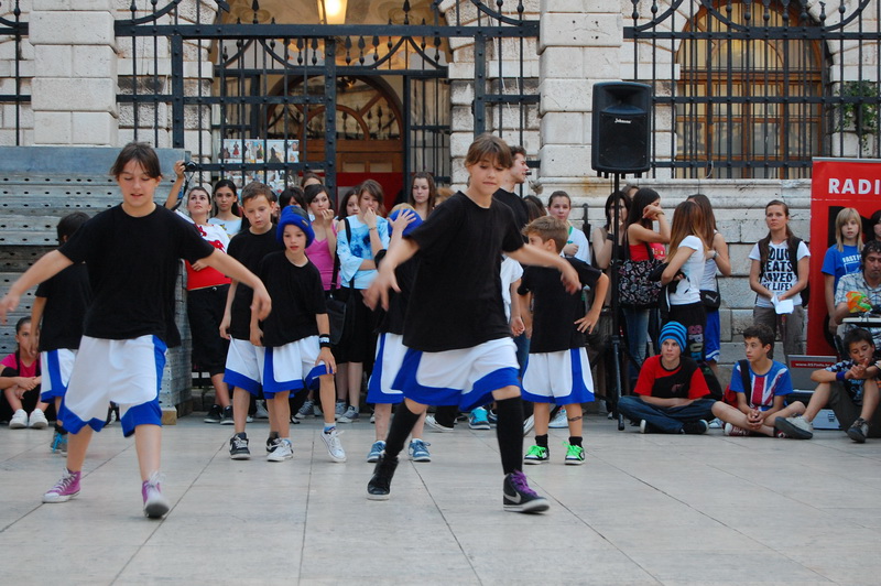 Narodni trg: Dan plesa radija 057, foto: Tea Balog Narodni trg: Dan plesa radija 057, foto: Tea Balog