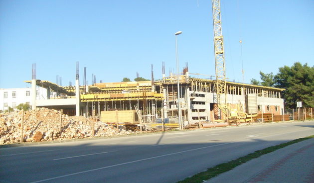 Izgradnja poslovne građevine Vox