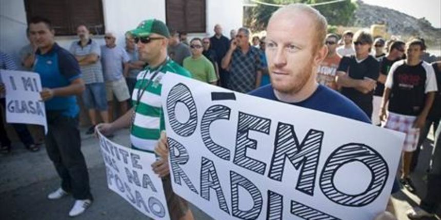 Nezadovoljni radnici zaustavili promet na Jadranskoj magistrali, foto: Ante ČizmiĆ / CROPIX Nezadovoljni radnici zaustavili promet na Jadranskoj magistrali, foto: Ante ČizmiĆ / CROPIX
