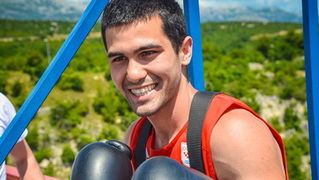 Mario Možnik i njegovi kolege sportaši otvorili su sezonu Bungee Jumpinga sa starog Masleničkom mosta