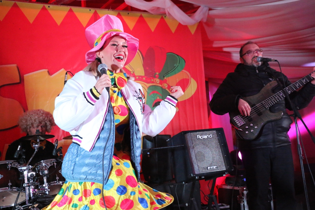 Virski Karneval veliko finale: nastupila Maja Šuput Virski Karneval veliko finale: nastupila Maja Šuput