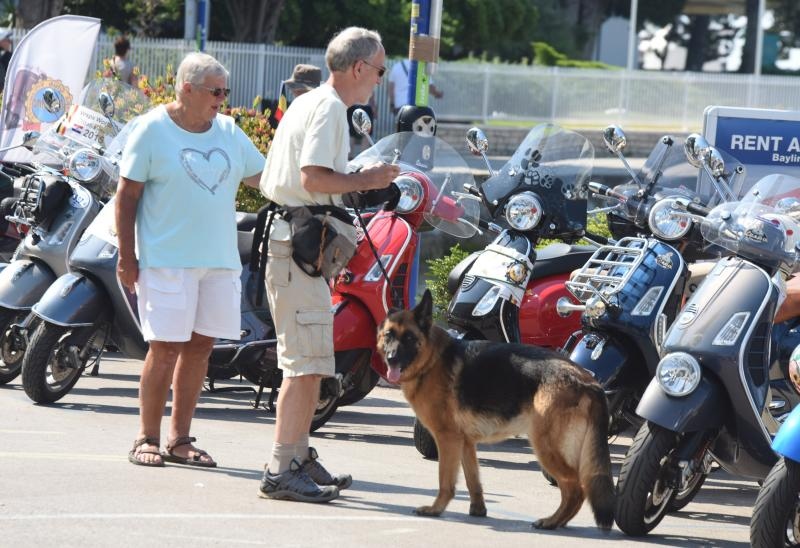 U Biogradu na moru zapoceo je Vespa World Days 2015 koji traje od 11-14. lipnja. Ocekuje se dolazak 5000 vozaca iz 32 zemlje. Photo: Hrvoje Jelavic/PIXSELL U Biogradu na moru zapoceo je Vespa World Days 2015 koji traje od 11-14. lipnja. Ocekuje se dolazak 5000 vozaca iz 32 zemlje. Photo: Hrvoje Jelavic/PIXSELL