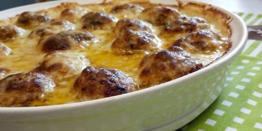 Za ručak ili večeru: Mesne okruglice u umaku od sira Za ručak ili večeru: Mesne okruglice u umaku od sira