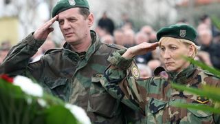 Polaganjem vijenaca na središnjem križu, u Novigradu je obilježena obljetnica pogibije članova HRM-a i Druge gardijske brigade za vrijeme akcije Maslenica. Photo: Dino Stanin/PIXSELL Polaganjem vijenaca na središnjem križu, u Novigradu je obilježena obljetnica pogibije članova HRM-a i Druge gardijske brigade za vrijeme akcije Maslenica. Photo: Dino Stanin/PIXSELL