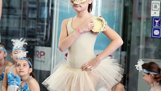 Plesna rapsodija Baletne udruge Pirueta (foto:Saša Čuka) Plesna rapsodija Baletne udruge Pirueta (foto:Saša Čuka)