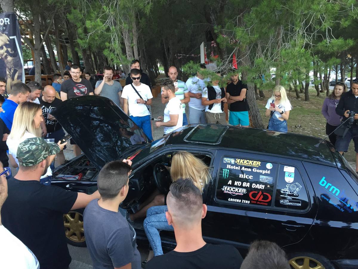 Ljubitelji Volkswagena okupili se u Pridragi